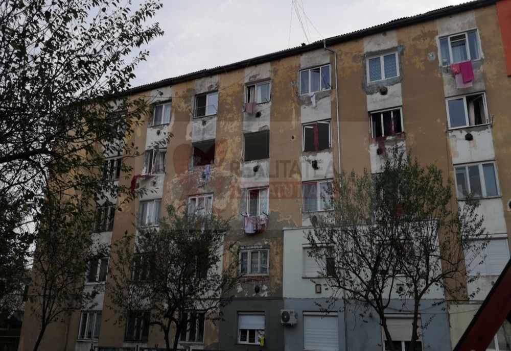 EXPLOZIE devastatoare, într-un bloc de garsoniere, din Satu Mare: 4 victime - IMAGINI ȘOCANTE