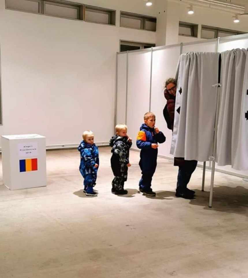 Alegeri prezidențiale 2019. Mesajul românilor din diaspora: „Noi #ăștia vom depăși milionul!”