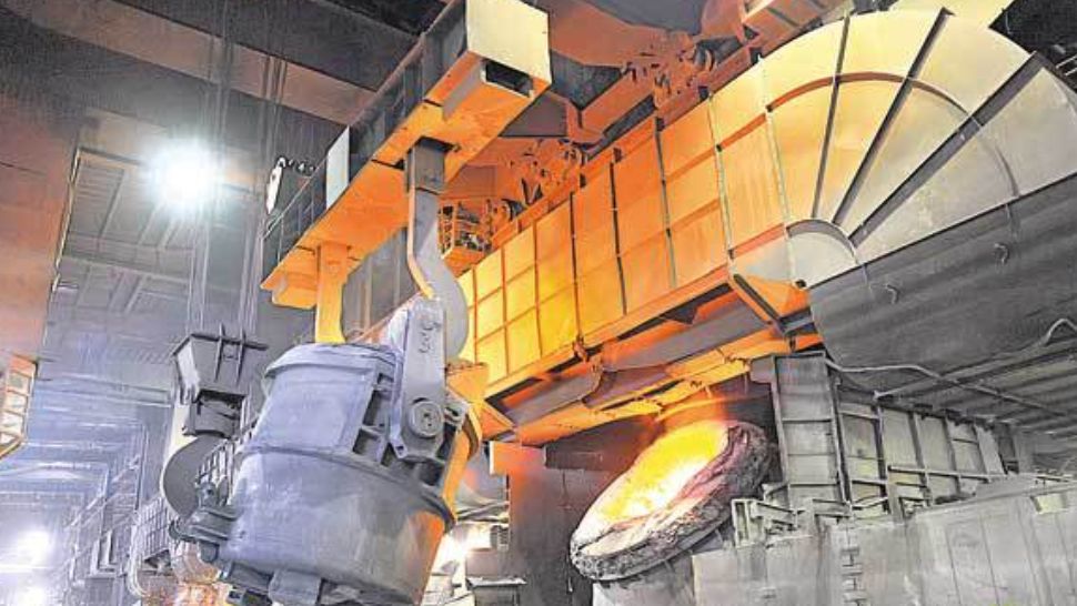 ArcelorMittal SUSPENDĂ producția la Hunedoara. Prețurile ridicate invocate, contrazise de Eurostat