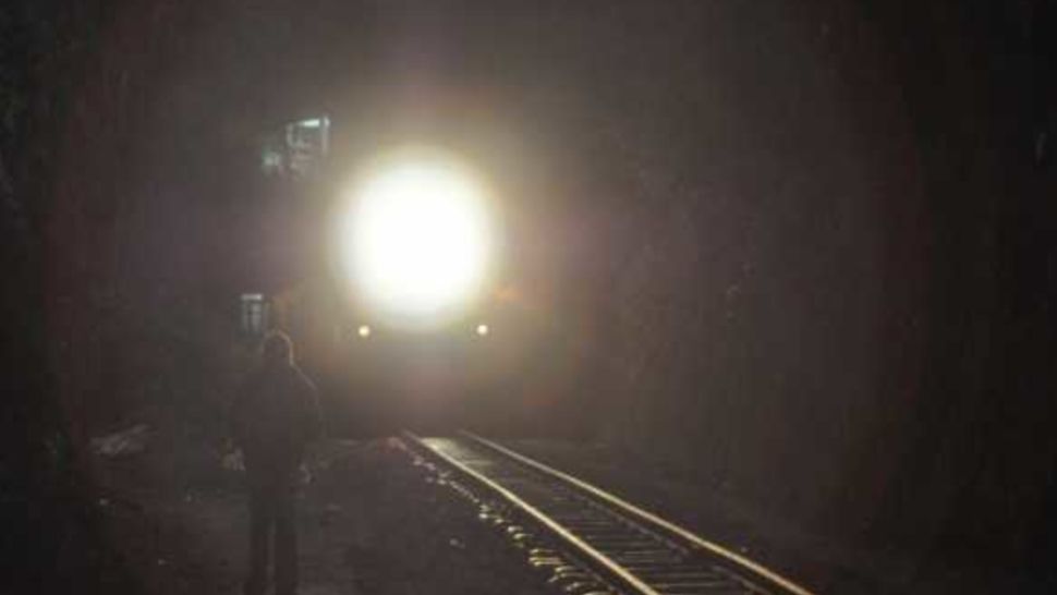 Trafic blocat după ce un tren de marfă s-a defectat