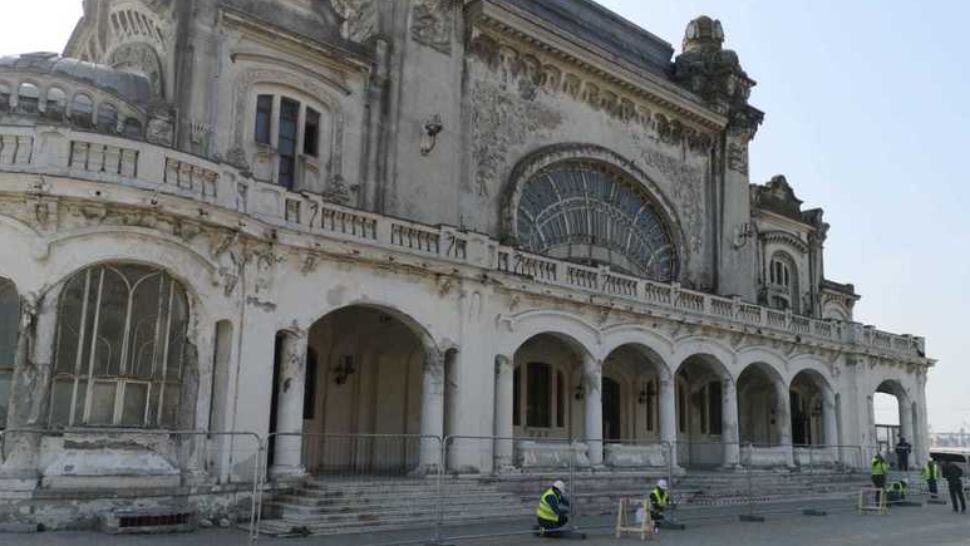 Veste excelentă despre Cazinoul din Constanța. Când va fi redat circuitului turistic
