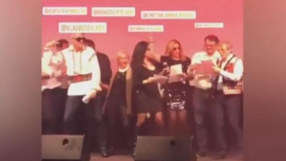 Dacian Cioloş cântă "Dragostea din Tei" a trupei O-Zone, la Bruxelles