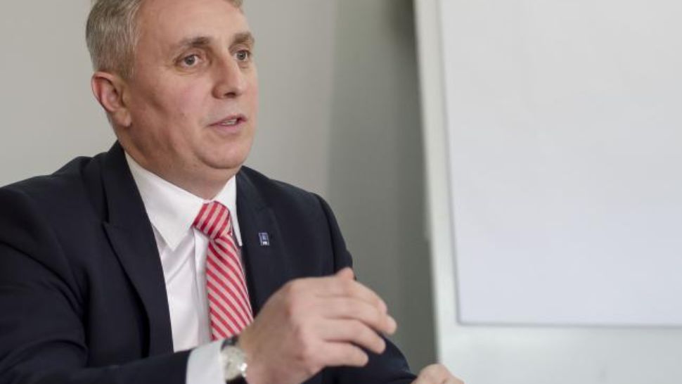 Pleacă muncitorii români spre Austria? Anunțul ministrului Transporturilor