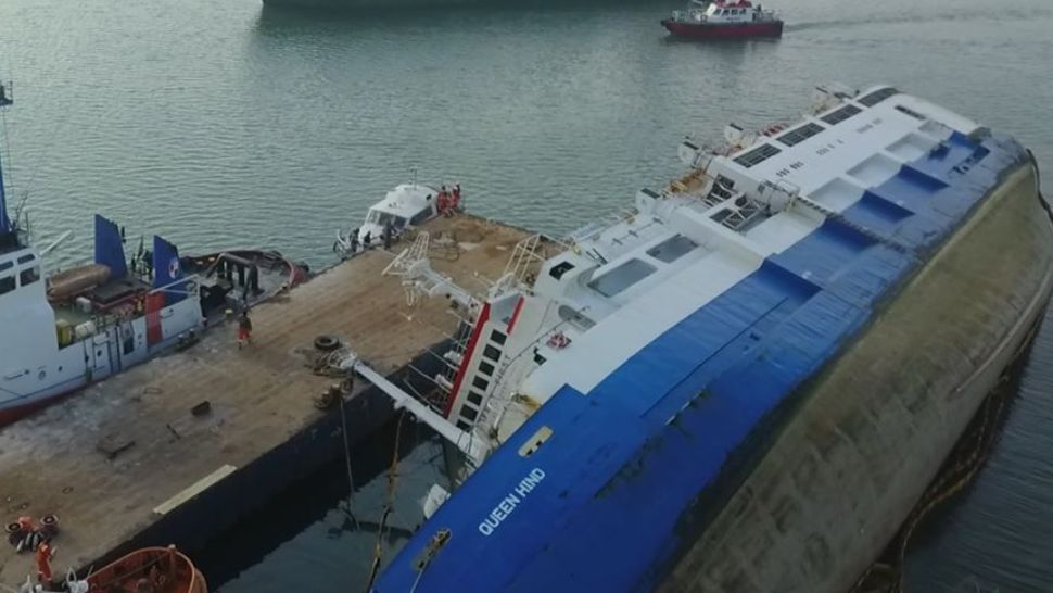 Focar de infecţie în Portul Midia. Nava răsturnată cu oi, în custodia autorităţilor române