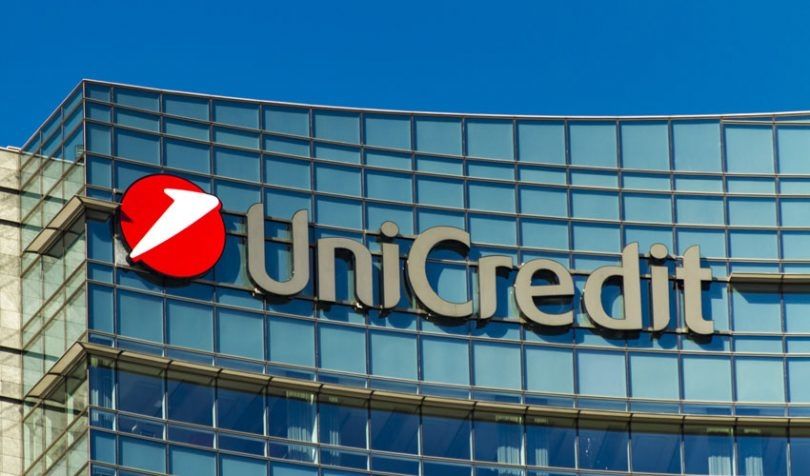 Italienii de Unicredit închid 500 de agenții