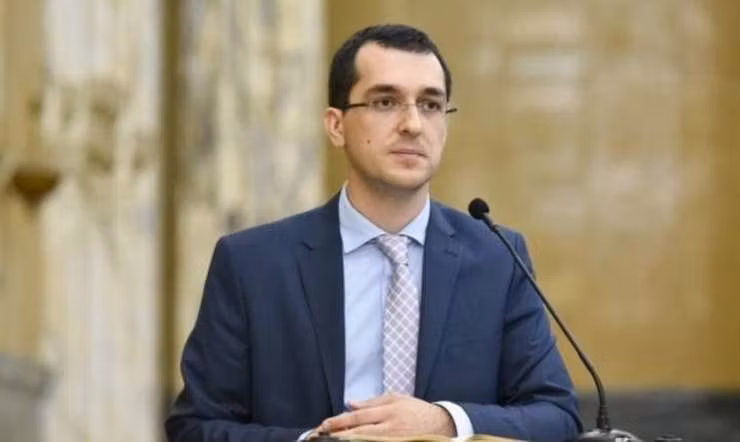Vlad Voiculescu, despre scandalul de la Spitalul din Găești: Fake news bazat pe declarațiile lui bombastice. Strategia de vaccinare, RESPECTATĂ