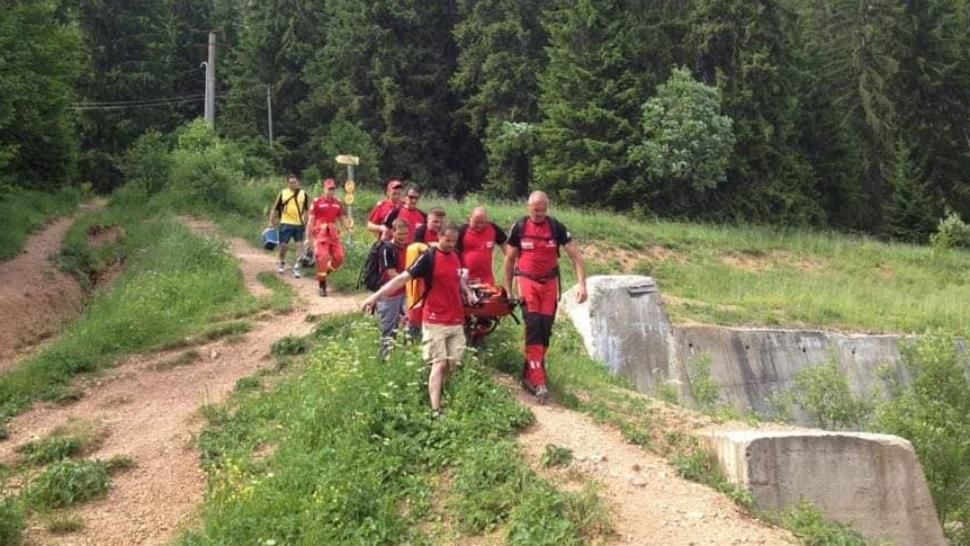Intervenție dramatică a salvamontiștilor în masivul Suhardu Mic. Opt adolescenți s-au rătăcit