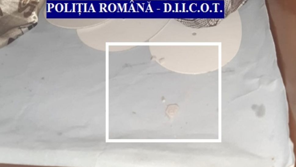 Traficant de droguri, reținut după ce a vândut droguri unui agent sub acoperire