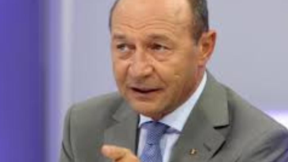 Scandalul vizei de flotant: Traian Băsescu spune că liberalii s-au legat la cap fără să-i doară