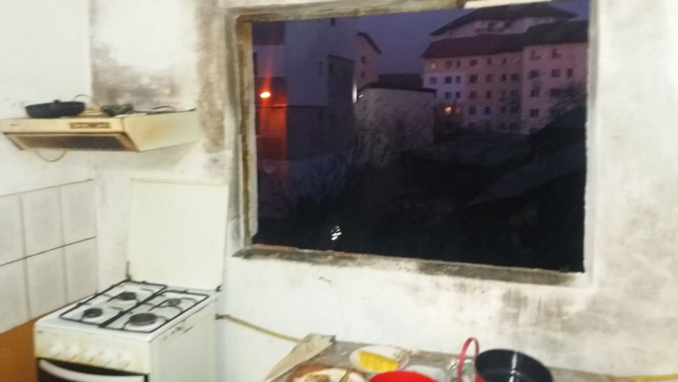 Explozie într-un bloc din Dâmboviţa: o victimă
