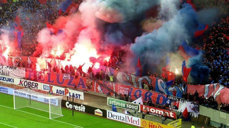 Peluza Nord, prima reacție OFICIALĂ despre revenirea la meciurile FCSB-ului!
