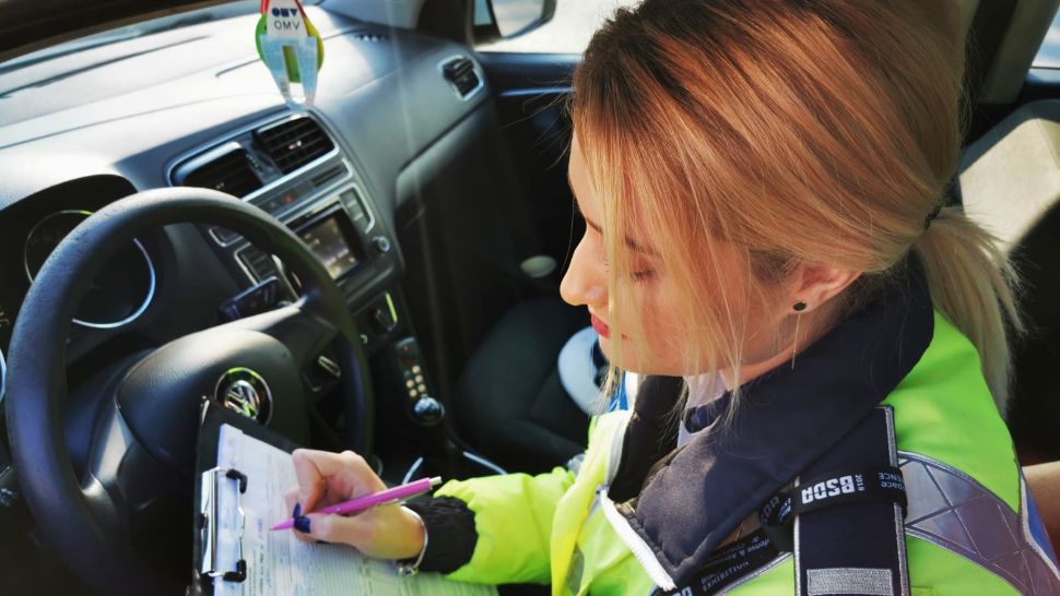 Sancțiuni în rafală pentru șoferii din București. Polițiștii au dat amenzi de aproape 30.000 lei