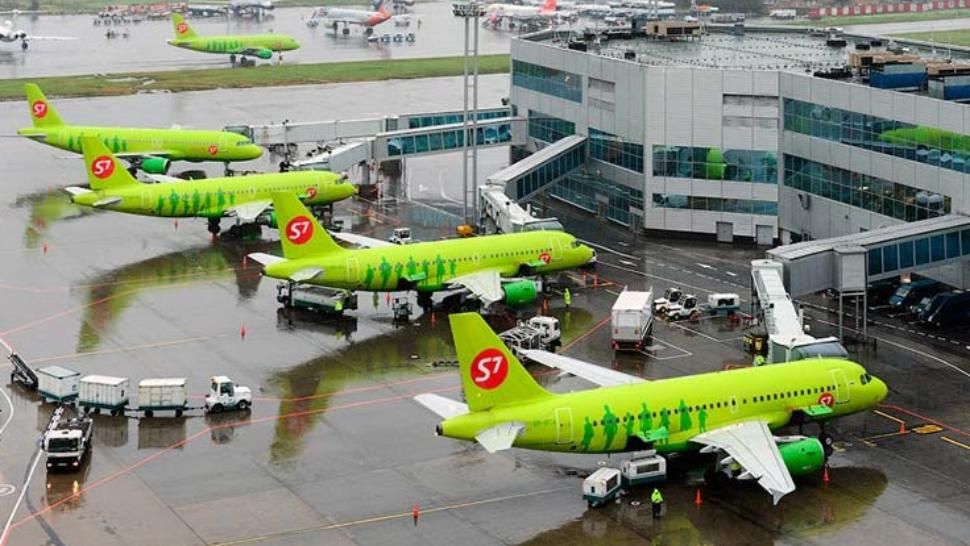 Aterizare de urgență, după ce o pasageră a amenințat că se aruncă în aer 