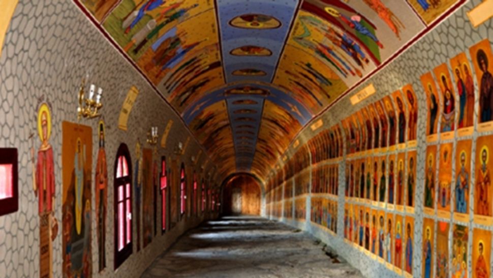 Unic în Europa: Tunelul celor 365 de sfinţi