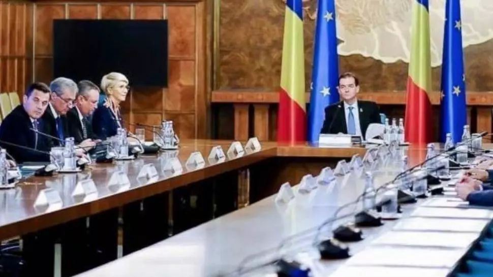 Guvernul discută joi alte măsuri privind regimul stării de asediu şi regimul stării de urgenţă