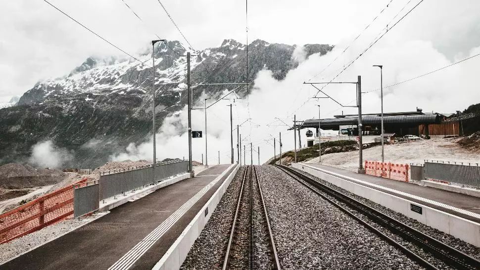 tanar mort arad 19 ani accident feroviar