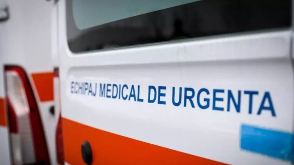 Grav accident de circulație în județul Vaslui: Trei victime, uneia i se aplică manevre de resuscitare