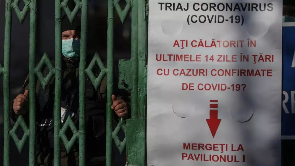 Primele informații despre pacientul cu coronavirus. Raed Arafat: Starea lui este bună / Foto: Inquam Photos / Octav Ganea