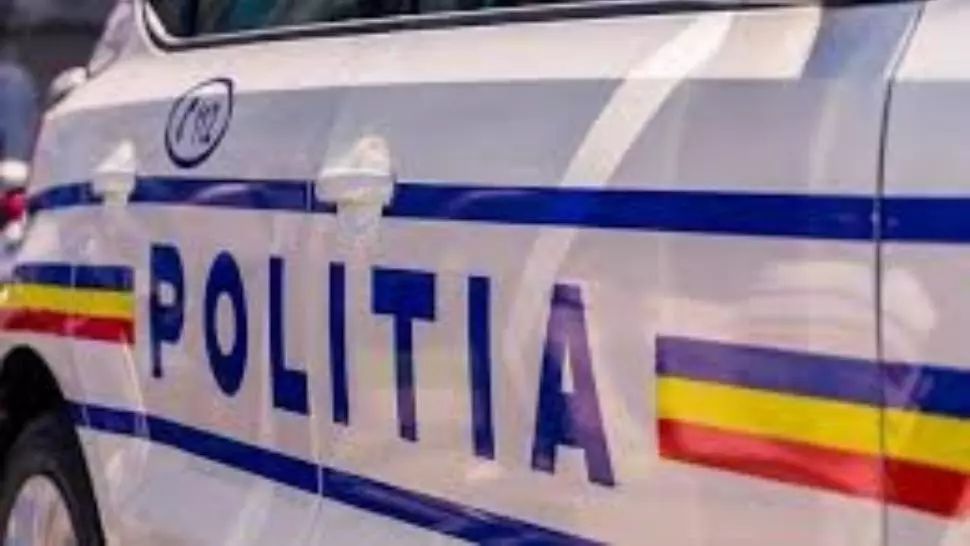 Crimă înfiorătoare în județul Bacău. Un bărbat, UCIS și ASCUNS pe balcon