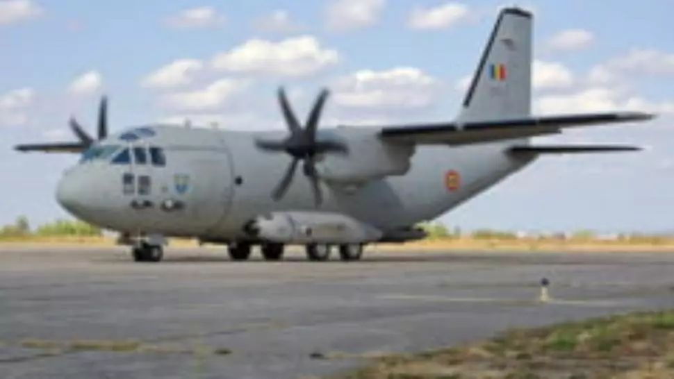 Misiune umanitară a Forțelor Aeriene Române: pacient transportat de la Otopeni la Bruxelles/ Arhivă foto
