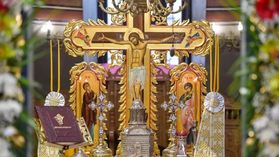 Postul Paștelui 2020. Când începe și ce rol are Postul Mare. Ce NU ai voie să faci Foto: Altar Biserica Domnească Curtea Veche/basilica.ro