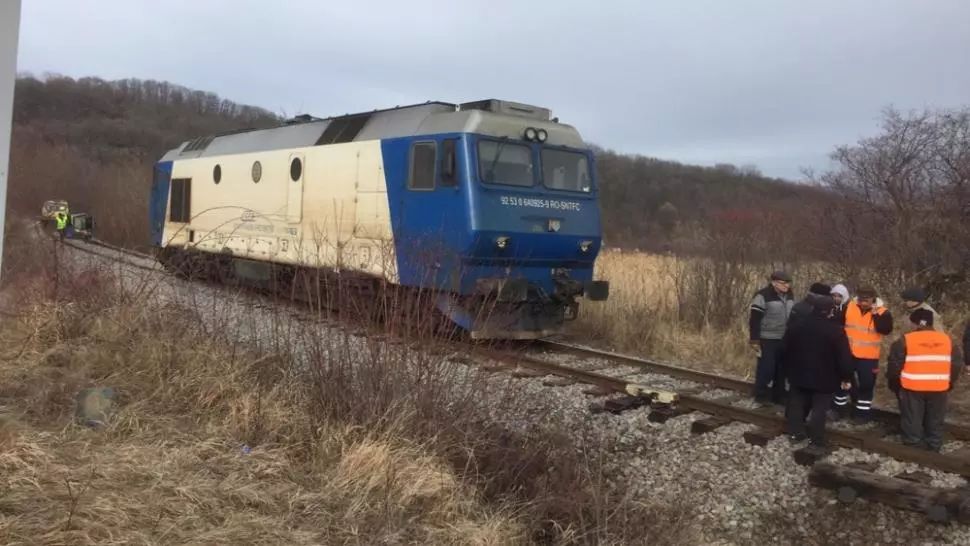 Adolescenta ranita grav in urma unui accident de tren la Galati