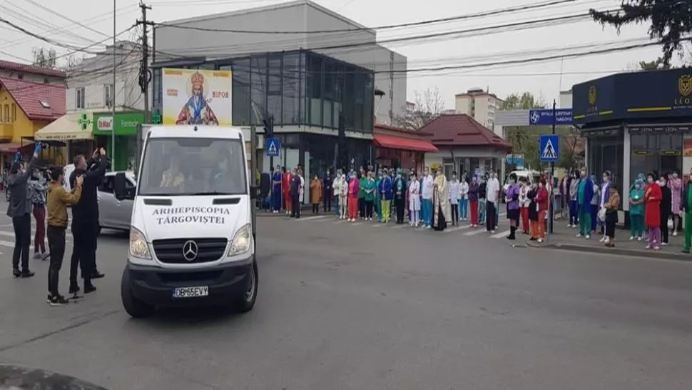 procesiune religioasa targoviste