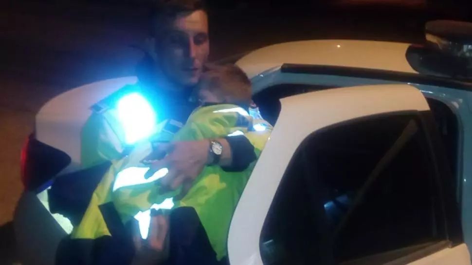 Copil de 2 ani și jumătate, salvat dintr-o râpă