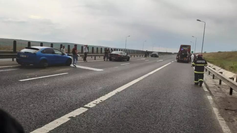 11 persoane ce veneau din Zona Roșie COVID 19, implicate într-un accident pe A1