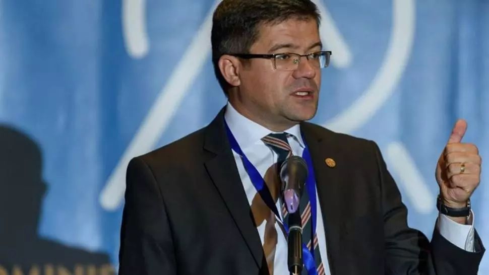 Costel Alexe face o vizită pe insula BELINA, luni: ”Tot ce este ilegal acolo va fi DĂRÂMAT”