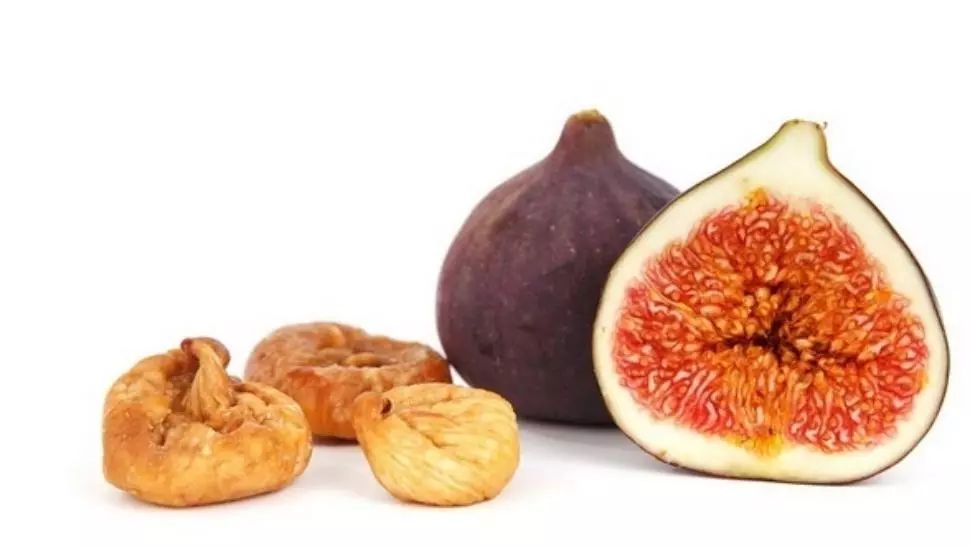 10 fructe deshidratate & cum le introducem în alimentaţie (P)