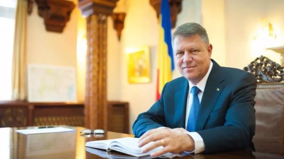Klaus Iohannis: ”NICI VORBĂ de relaxare! Cuvântul de ordine este: STAȚI ACASĂ, altfel, după sărbători, vom avea ÎNMORMÂNTĂRI”