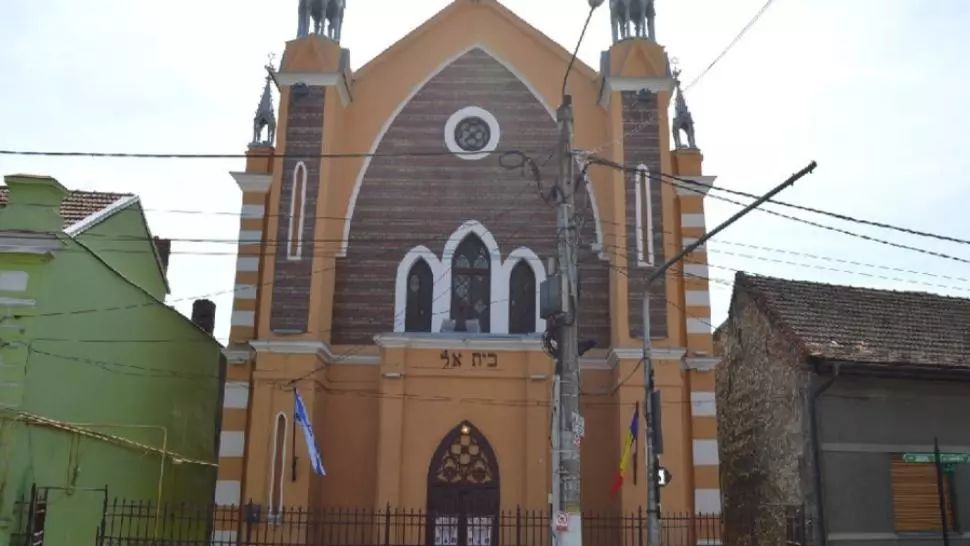 Un primar din România, urmărit penal pentru instigare la abuz în serviciu şi la fals intelectual