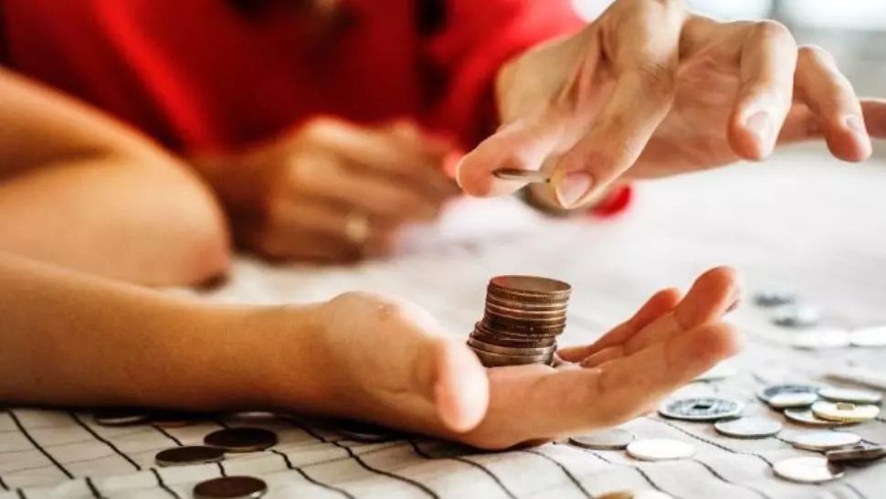 Taxarea muncii în România, printre cele mai mari din Europa! Câți bani ia statul din salariile românilor