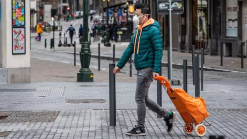 Masca devine obligatorie în Bruxelles