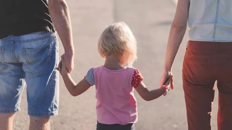 Noi stimulente financiare pregătite de Guvern pentru tinerii părinți