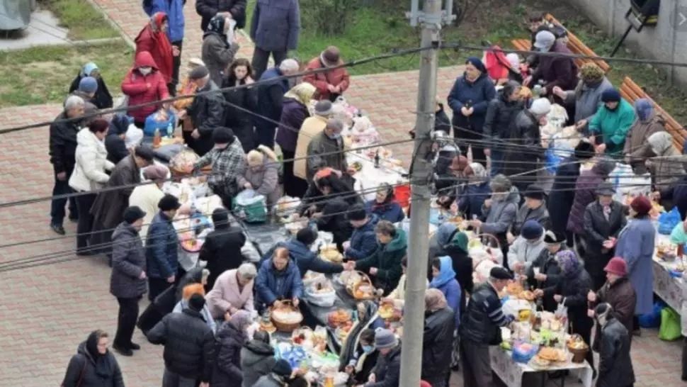 Slujba biserica Iasi