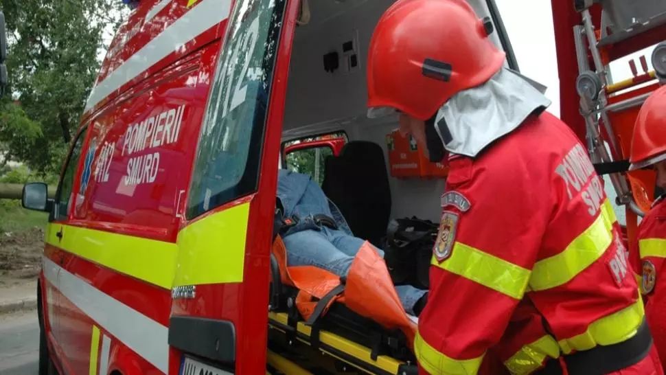 Accident cu 4 victime, în jud. Suceava, produs de un șofer de 19 ani