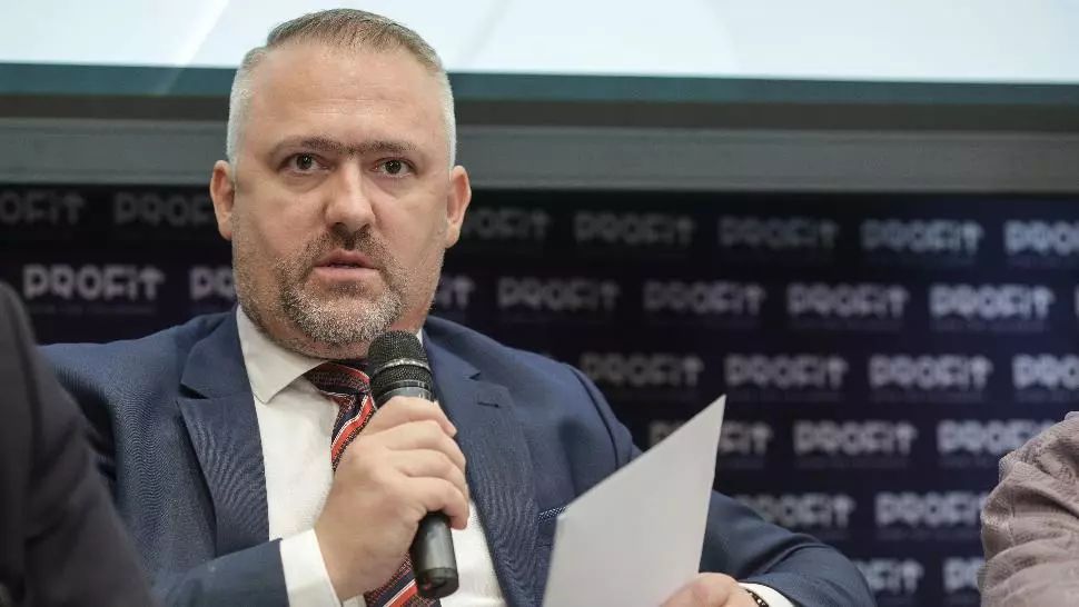 UNIFARM | Prima reacție a lui Adrian Ionel după ce a fost acuzat că a cerut mită 760.000 de euro: ”Promit să nu dezamăgesc”
