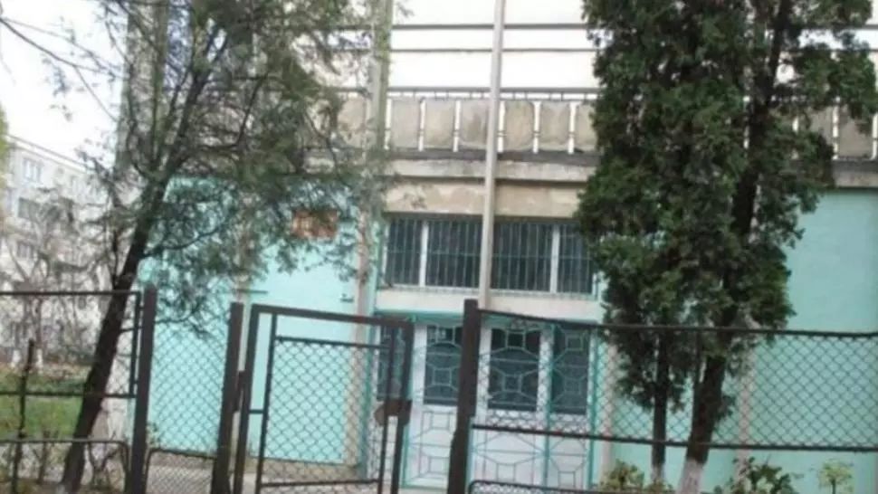 O creşă din Iaşi rămâne ÎNCHISĂ! O angajată a fost depistată cu COVID-19. Unde vor fi duși copiii