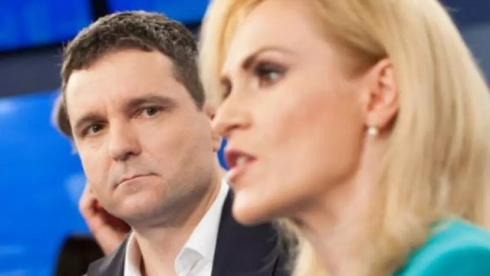 Nicușor Dan, Gabriela Firea