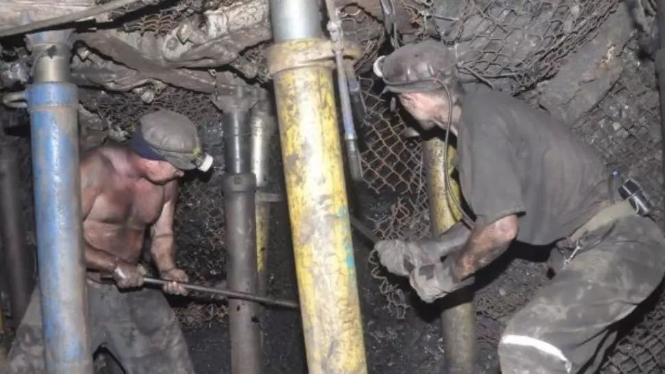 Plan ROȘU de intervenție, la Mina Livezeni, din Valea Jiului: mineri blocați în subteran 