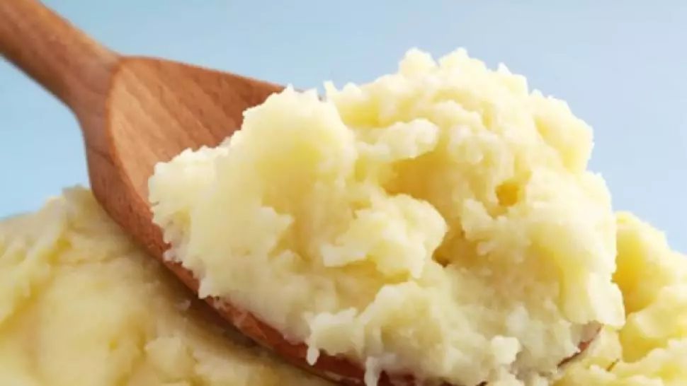 8 paşi simpli pentru un piure de cartofi perfect. Puţine gospodine ştiu asta!