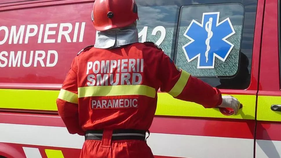 Accident grav, în jud. Giurgiu. Impact nimicitor între un microbuz cu persoane și o mașină: mai multe victime