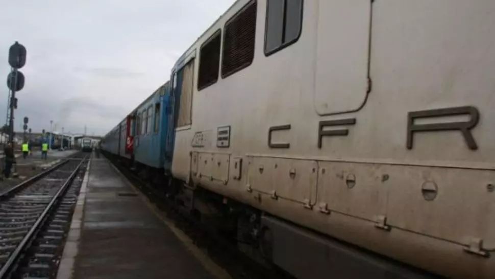 garnitura de tren ARHIVA