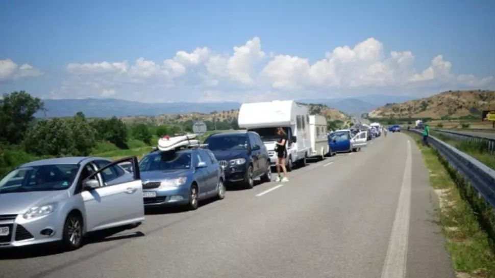 Coadă mașini Vama Ruse / Imagine de arhivă