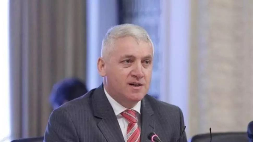 Adrian Țuțuianu, senator Pro România
