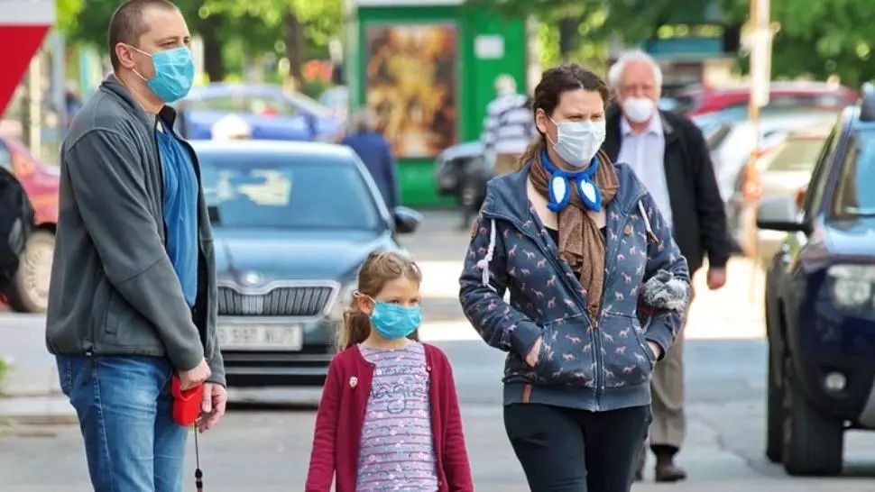 Purtarea măștii în timpul epidemiei COVID Foto: Pixabay.com