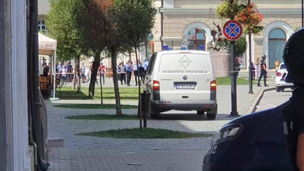 ALERTĂ CU BOMBĂ la Primăria din Sfântu Gheorghe, desfășurare masivă de forțe