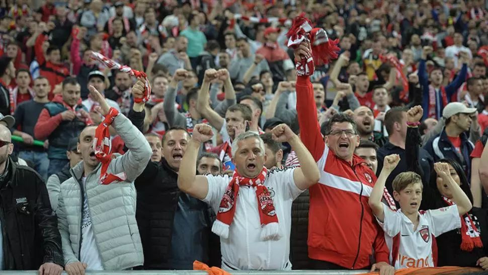 Investitorii spanioli, băgați în ședință de fanii lui Dinamo: ”Vrem să știm dacă s-au plătit datoriile”